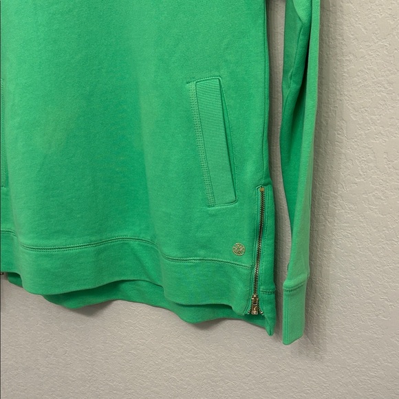 Lilly Pulitzer Vibrant Green Pullover - Picture 2 of 11